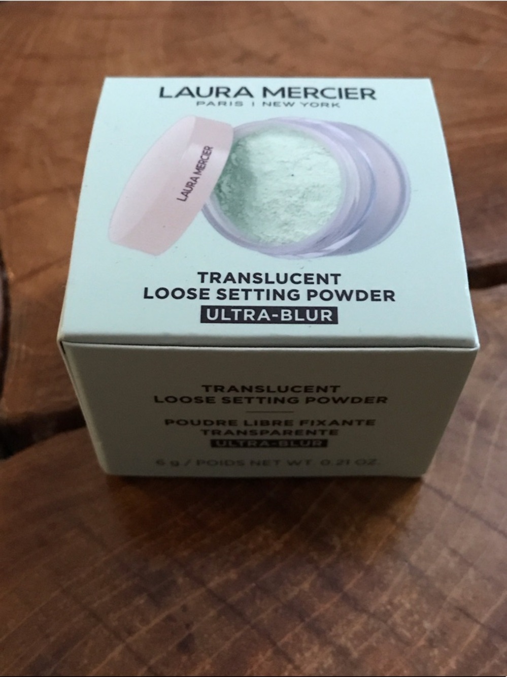 laura mercier Translucent Loose Setting Powder - White